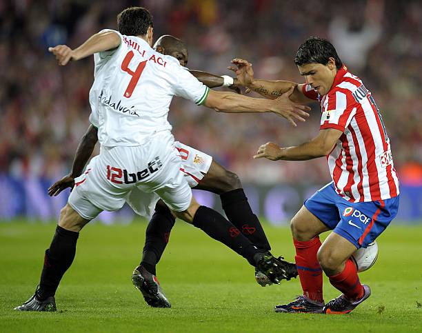 毫无迟疑地 毫无迟疑地